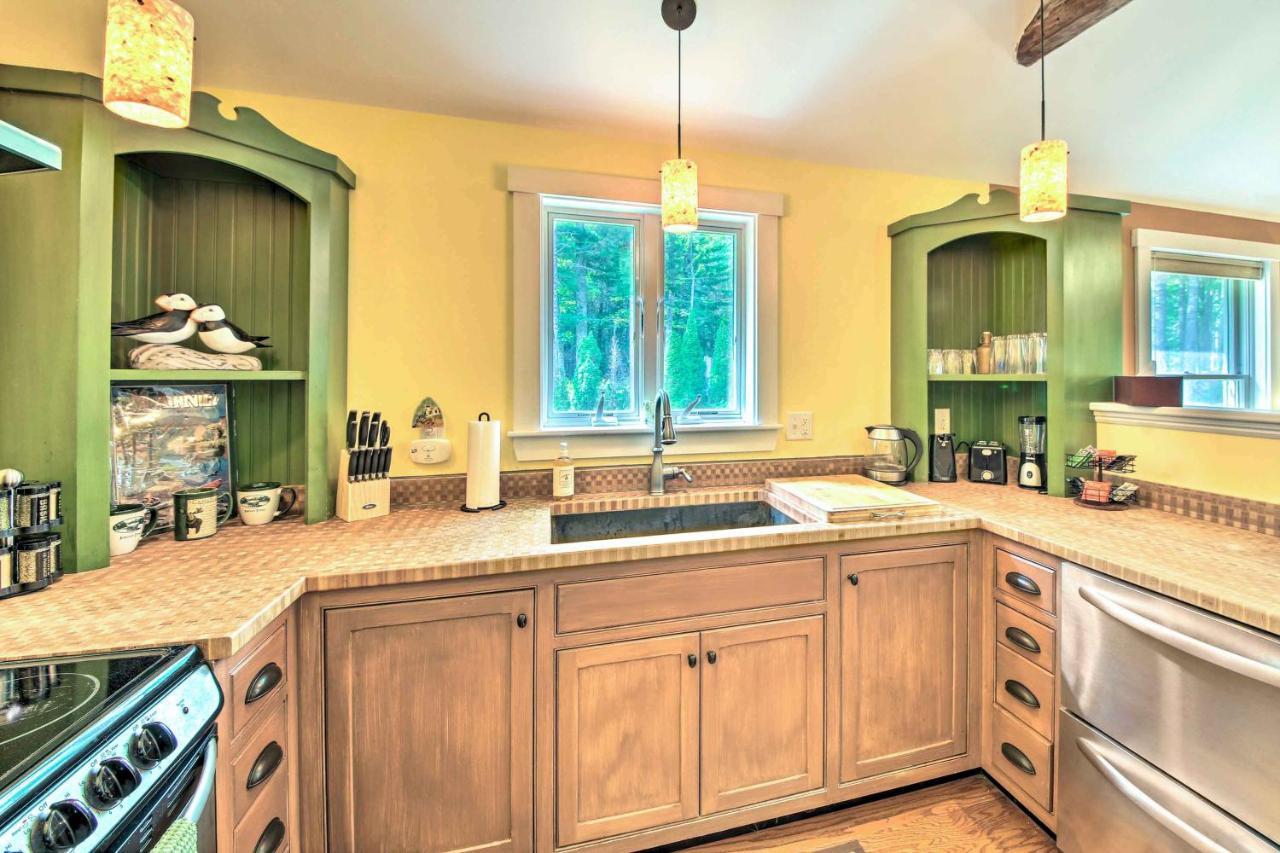 Hidden Gem Cottage Near Blue Hill Peninsula Brooklin エクステリア 写真